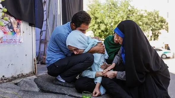 مادر بنیتا در حاشیه بازسازی صحنه : باید زجرکش شدن قاتلان دخترم را ببینم
