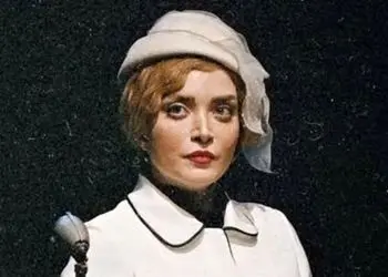 قاب تماشایی بهنوش طباطبایی سه شب مانده به چله / استایل یلدایی بازیگر سووشون پربازدید شد