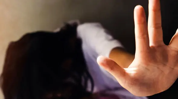 تجاوز سیاه شوهر عمه به دختر 15 ساله تهرانی ! / به پدرم گفتم ...