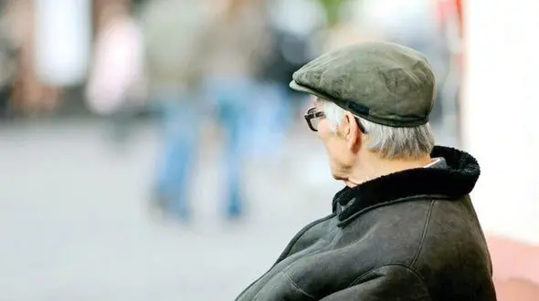 بازنشسته های شاغل از چه مزایای قانونی بهره مند می‌شوند؟