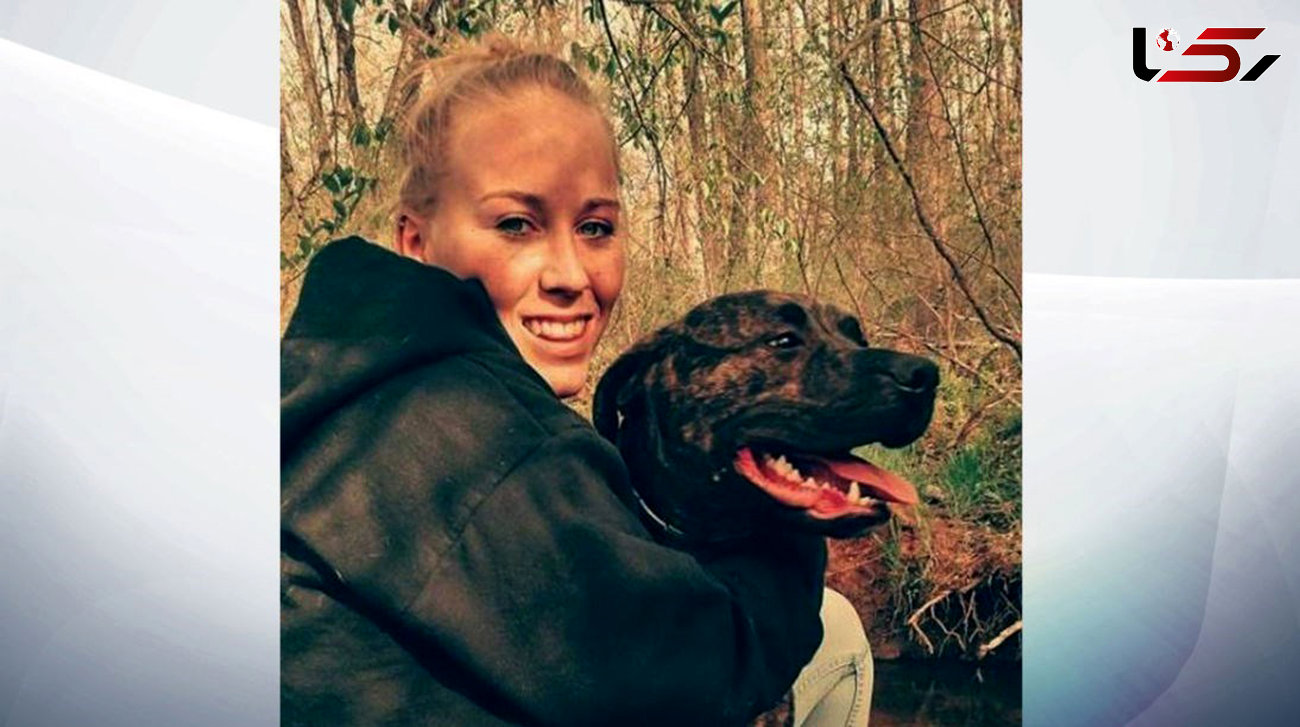 2 سگ زن جوان را کشتند و بالای سرش نگهبانی دادند+عکس 