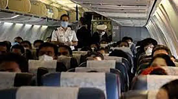 برخورد مسافران عصبانی با مهماندار پس از چند ساعت‌ تاخیر پرواز تهران به بندر ماهشهر