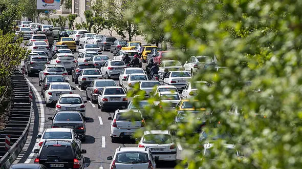 تغییر ساعت کاری ادارات و بانک‌ها از امروز  / ساعت طرح ترافیک تهران هم تغییر کرد