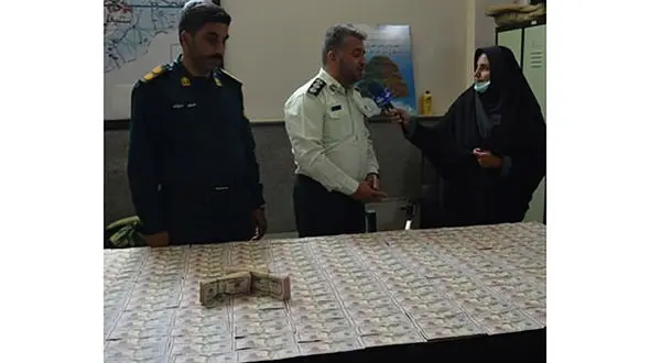 بازداشت 2 مرد که 19 میلیارد دلار جعلی داشتند / در فیروزکوه رخ داد + عکس