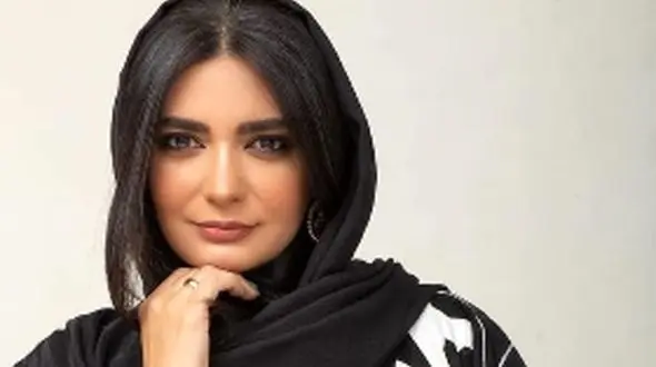 اولین عکس لیندا کیانی با پیراهن مجلسی و مزونی  با چین دامنی ظریف / خانم بازیگر در عین سادگی و پوشش کامل!
