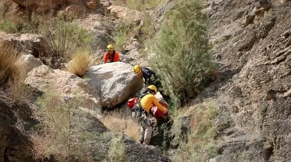 سقوط مرگبار جوان کوهیجی از قلعه گرکوه بستک