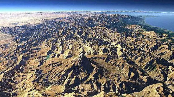 بررسی تاریخچه کوه‌زایی فلات ایران در سازمان زمین‌شناسی