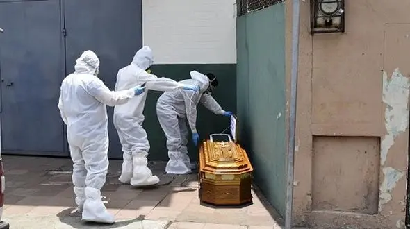 جمع‌آوری صدها جسد از خانه‌های مردم اکوادور