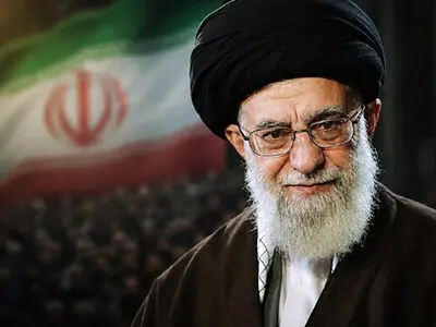 نصب کتیبه ویژه مراسم تشییع رهبر شهید انقلاب در حرم مطهر رضوی + عکس