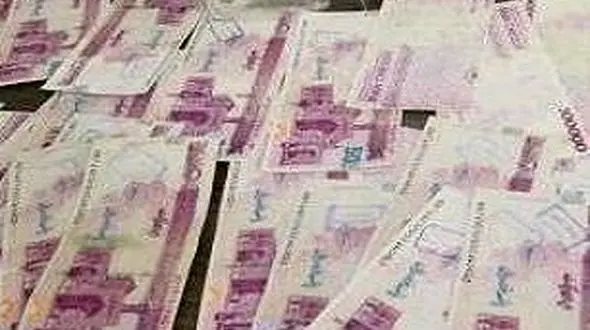 دستگیری جاعل حرفه ای تراول چک در قم 