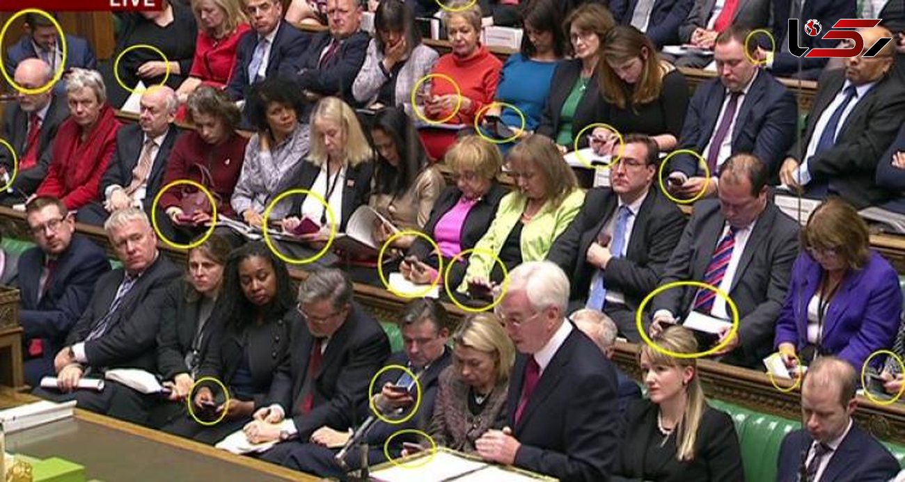 اعتیاد اعضای پارلمان انگلیس به تلفن همراه +عکس 