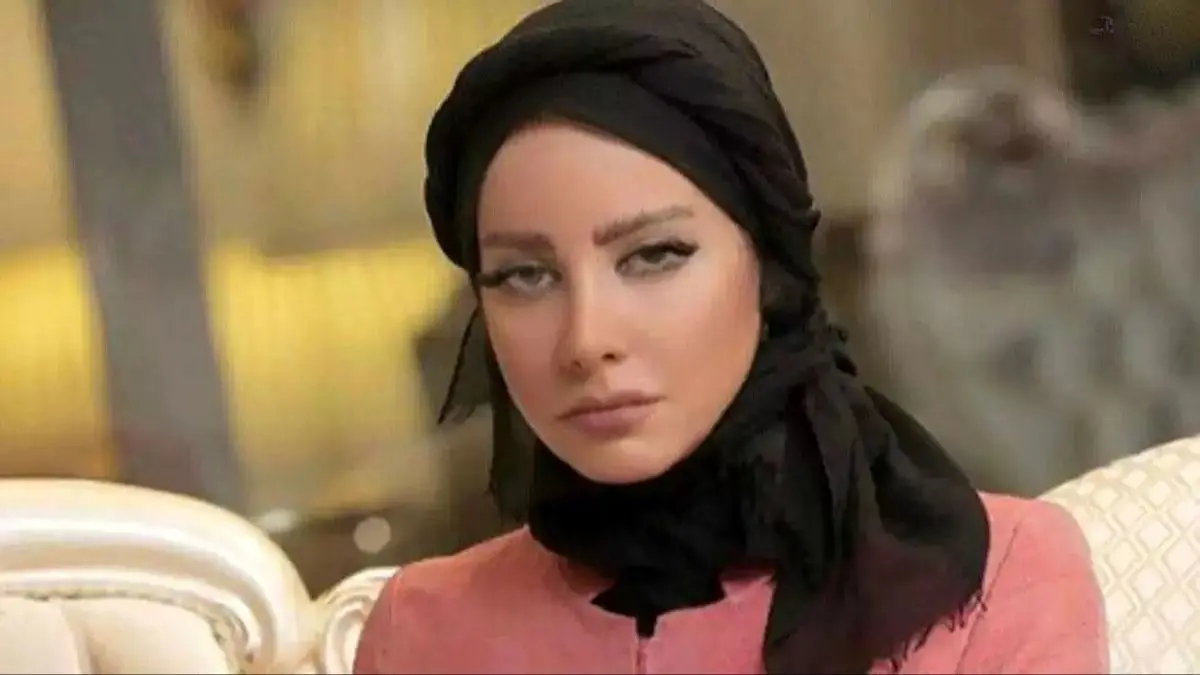 شراره رخام : توی مدرسه میگفتن من خیلی خوشگلم /یک پسر 18 ساله توی مهمونیا دست از سرم برنمیداشت مرتب منو میبرد یک گوشه ای / اصلا نمی تونستم توی مهمونی ها با دخترا باشم