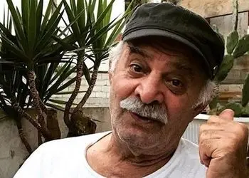 عکس / نگاهی به میز عزای جگرسوز سیروس گرجستانی در منزلش / چقد همه ما رو خندوند و لحظات خوشی برامون ساخت /  روحش شاد