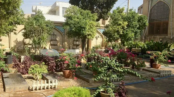 آشنایی با باغ چهل تن شیراز