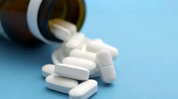 آیا مصرف مکمل‌ ها با داروهای تیروئیدی ایمن است؟ بررسی کامل