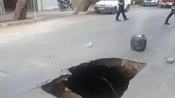 ریزش زمین در اثر حفاری مترو / در اصفهان رخ داد
