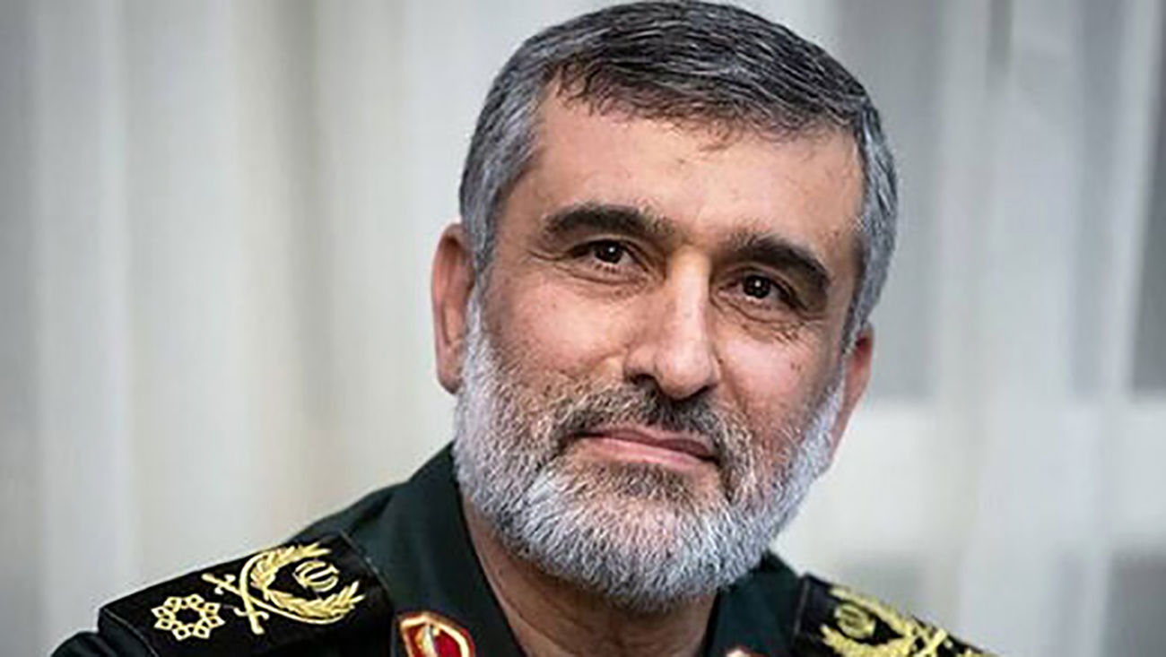 فیلم شهید سردار حاجی‌زاده ساعاتی قبل شهادت  ! / ببینید برای وداع کجا رفته بود !