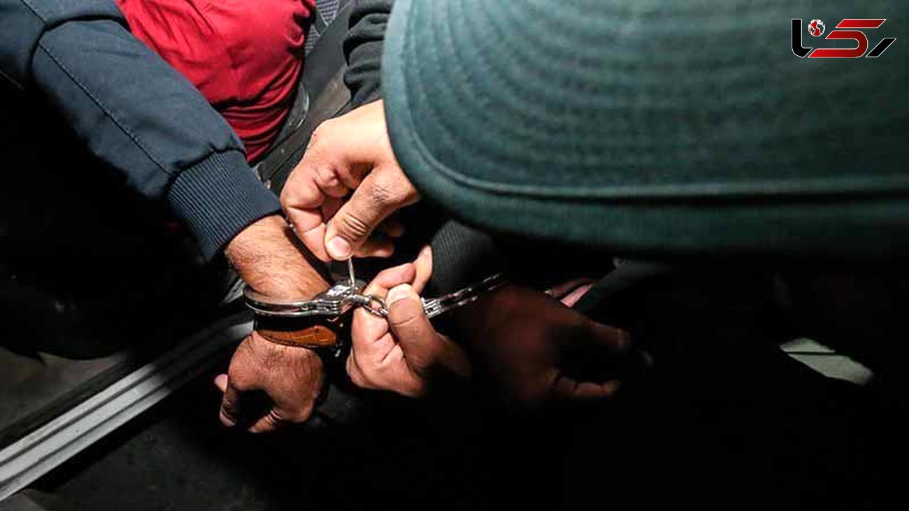 دستبند پلیس بر دستان سارقان حرفه‌ای در مهران