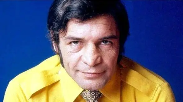 عکس 2 نفره سوپراستار سینمای قبل انقلاب ایران / چهره ناز همسرش همه را متعجب کرد!