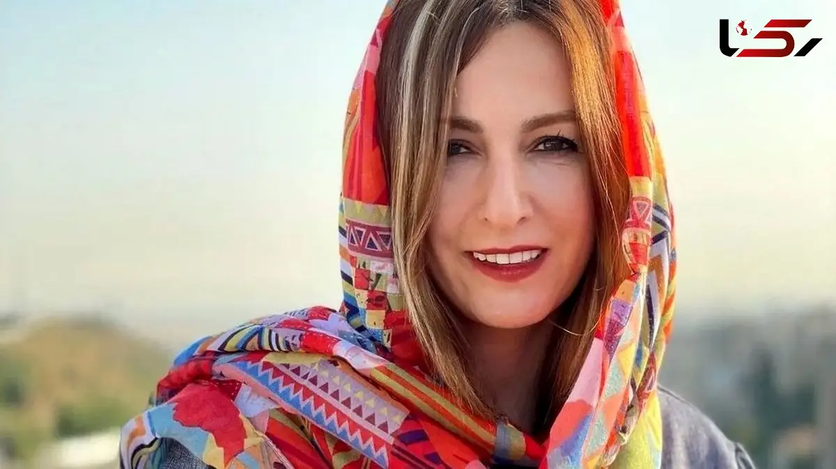 نگاهی به دکوراسیون راه پله خانه شقایق دهقان به سبک سنتی و تمام چوب که آدم رو یاد خونه های قدیمی و باصفا میندازه