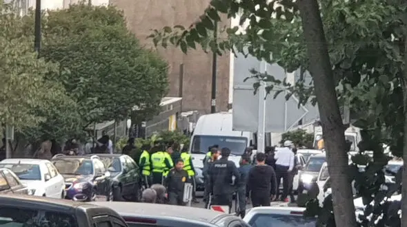علت مرگ مهسا امینی با دستور وزیر کشور مشخص می شود + فیلم و عکس از حضور پلیس در مقابل بیمارستان کسری
