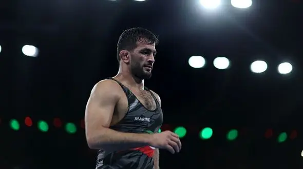 اقدام خیرخواهانه حسن یزدانی برای زندانیان + فیلم فروش موتور لوکسش