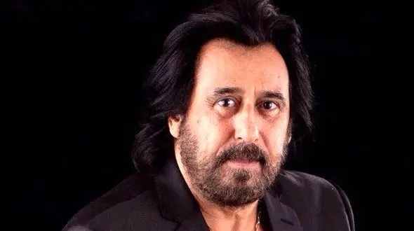 دانلود ریمیکس احساسی «خیابونا» محسن چاوشی ،شهرام شب‌پره ، آرمین زارعی ، هایده  و محسن یگانه