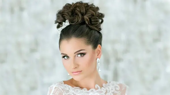 مدل های جدید شینیون بالای سر برای عروس خانم‌ها +عکس 