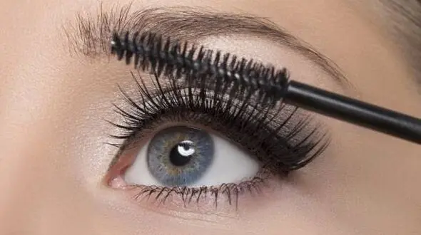 پرپشتی فوری مژه ها در 3 روز