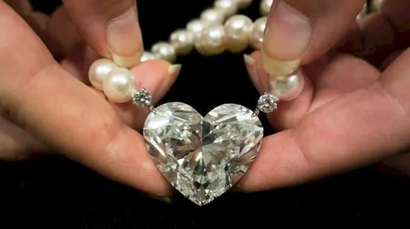 حراج 20 میلیون دلاری بزرگترین جواهر دنیا +عکس