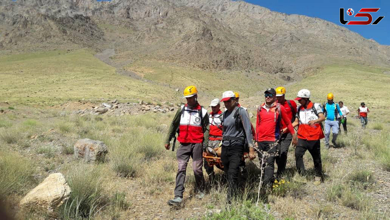 جستجو تیم های امدادی برای پیدا کردن یک جسد در ارتفاع 150 متری شهباز + عکس