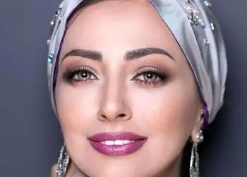 نفیسه روشن موتور سیکلتشو با لباسش ست میکنه/ این دیگه رسما پزه