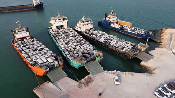 سکوت عجیب وزارت صمت، بازار خودروهای وارداتی را به مرز بحران رساند