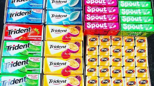 اعلام اسامی آدامس های قاچاق و مضر/ تریدنت و پی کی دیگر نخورید !