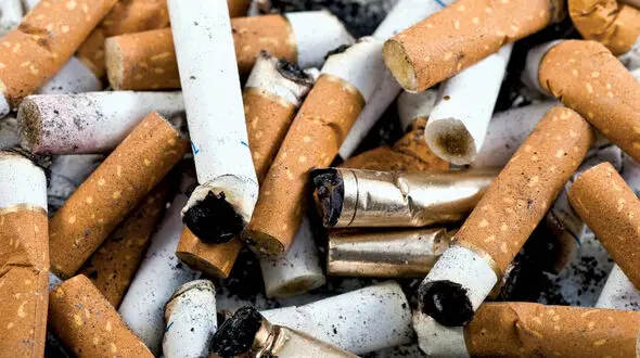 بدبوترین سیگارها؛ کدام دودها بیشتر روی لباس و مو می‌ مانند؟