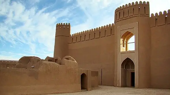 آغاز فعالیت کارگاه مرمت ارگ تاریخی راین