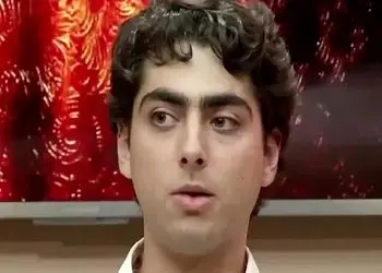 فیلم آواز شاد /  رقص مایکل جکسونی نوه محمدعلی فردین با آهنگ محسن یگانه