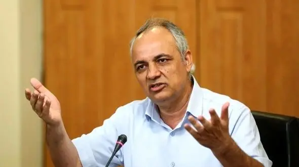 زیدآبادی: فاجعه زاینده رود در اصفهان/ روسری دغدغه اصلی نمایندگان!