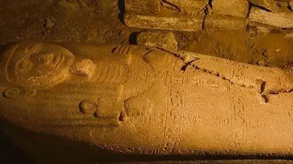 رونمایی مصر از تابوت عجیب چندین هزار ساله !