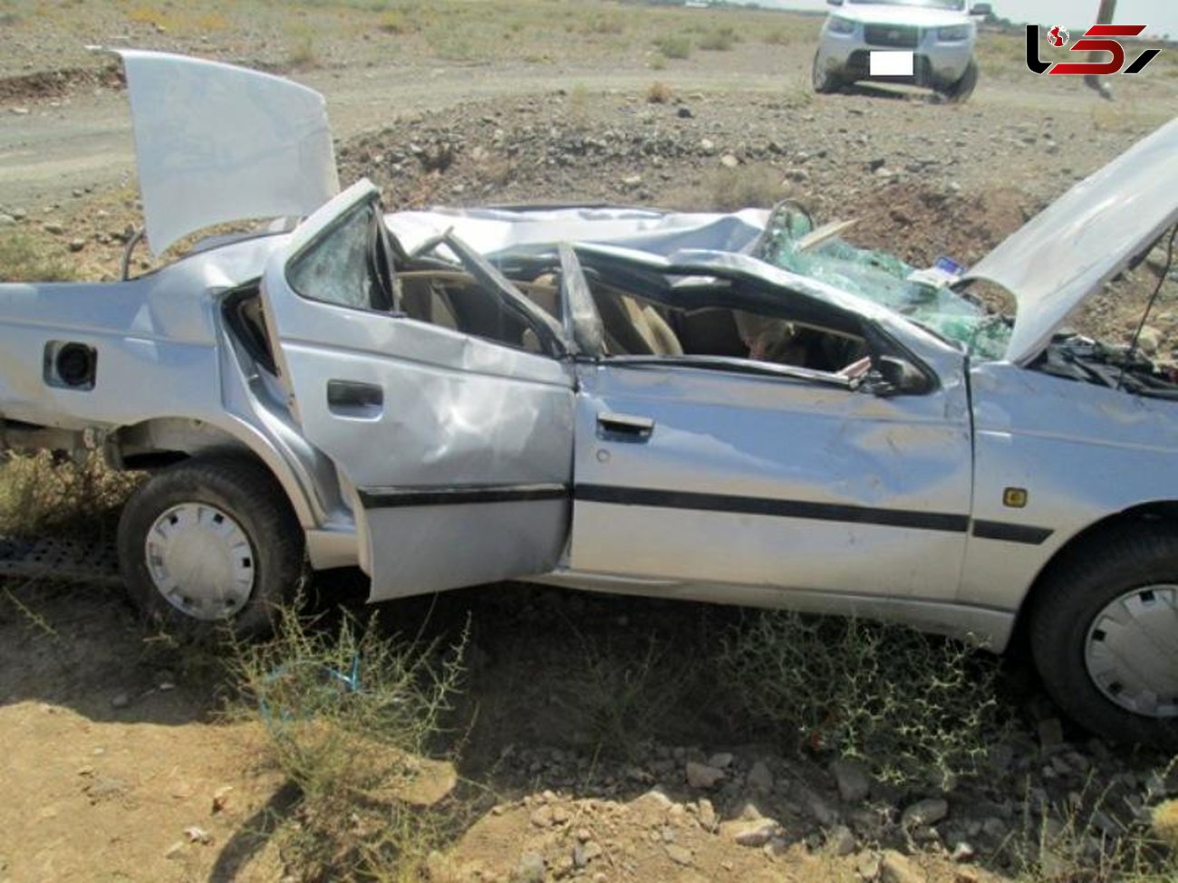 3 کشته در پژو له شده در جاده چابهار + عکس