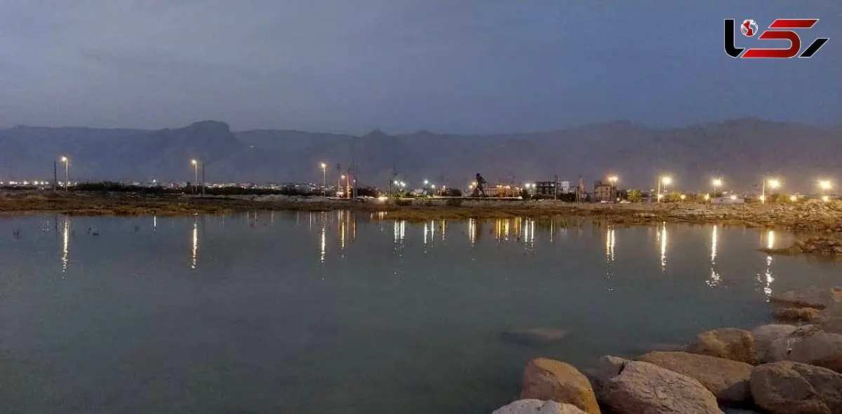 درخواست مردم:  توقف عملیات خاک‌ریزی و بتن‌ریزی در خورهای کنگان + فیلم