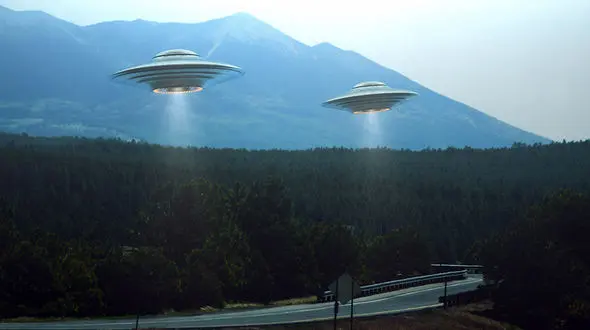 ماجراهایی عجیب از 10 بار رویت اشیاء ناشناس پرنده در آسمان