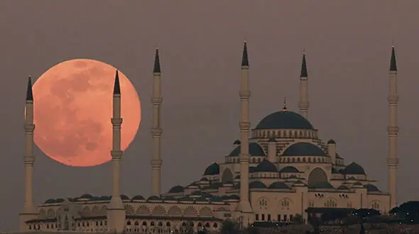 قرص کامل بهاری ماه+عکس 