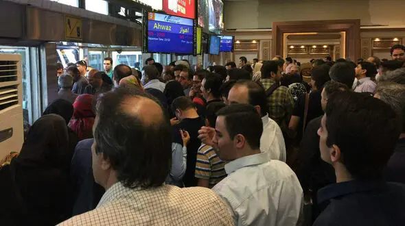تاخیر ۸ ساعته پرواز تهران-مشهد ماهان + عکس 