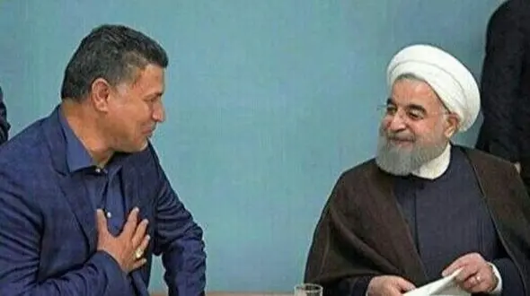 عکس ها / یادی کنیم از  ضیافت شام حسن روحانی برای علی دایی در یک رستوران شیک/  بوسه علی دایی بر پیشانی رئیس جمهور سابق و مرد سیاست پرحاشیه این روزها ...