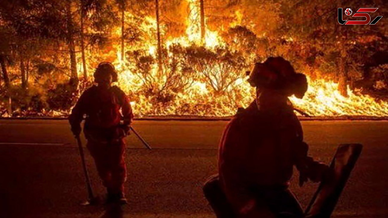 ادامه تلاش آتش‌نشانان برای مهار آتش‌سوزی در جنوب کالیفرنیا
