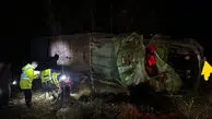 فیلم صحنه واژگونی هولناک یک کامیون پس از برخورد با چند خودرو در میدان طالقانی کرج