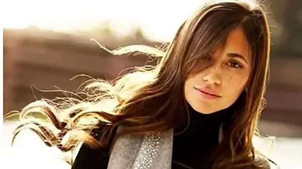 عکس های زن فوق زیبا و با وقار لیونل مسی و بچه هایش +  بیوگرافی آنتونلا از آشنایی تا ازدواج و 