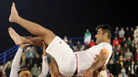 مسیگر: فوتبال ساحلی محبوب‌ترین تیم ملی میان مردم است + فیلم اشک های کاپیتان تیم ملی در شب خداحافظی