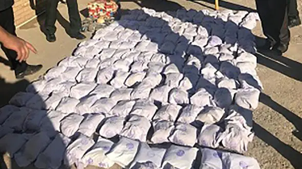 شک پلیس راز  خودروی عبوری را لو داد /  کشف 80 کیلو تریاک در تهران